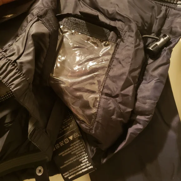 Burton snowboard jacket - Picture 8 of 10